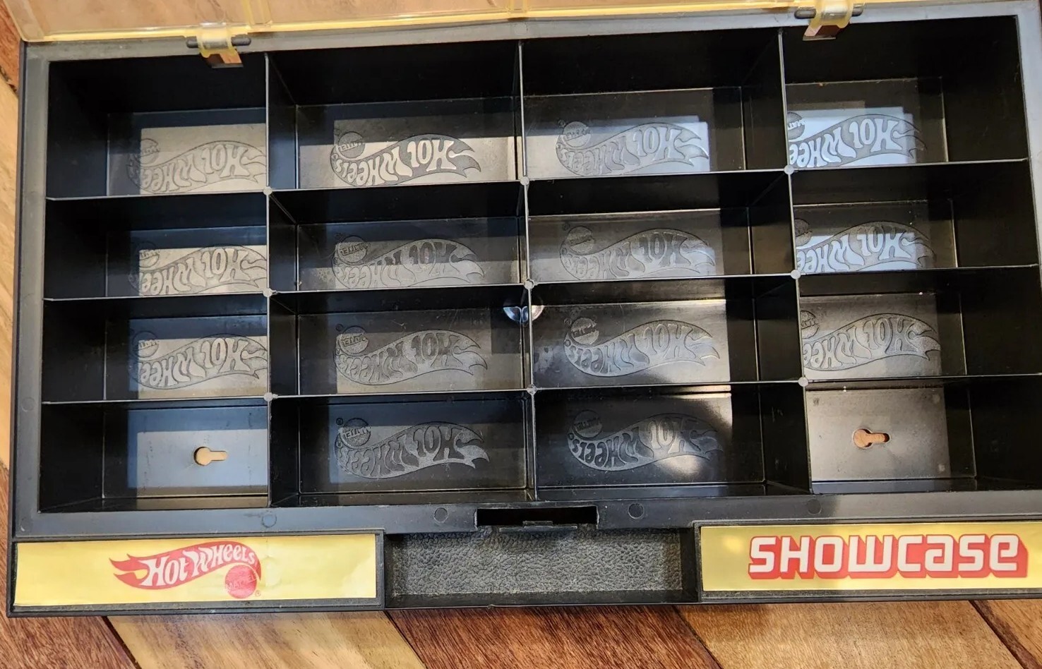 1981 Hot Wheels Wall Mount Showcase Display Case eBay