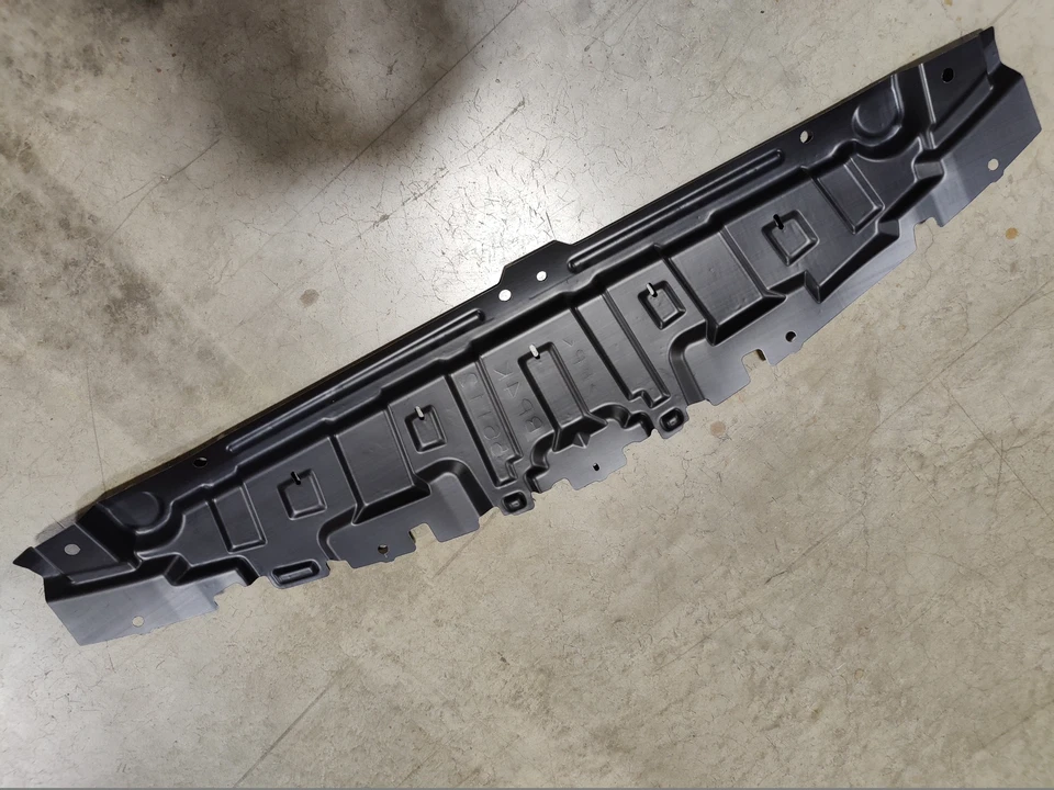 Protector contra salpicaduras bajo cubierta motor delantero genuino OEM Mazda BP4K-56-112 2004-2009 3 Foto 3 de 3