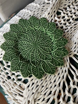 Bordello Portugal CABBAGE GREEN Serving Dish Rare Ivy Leaf Shape  12''
