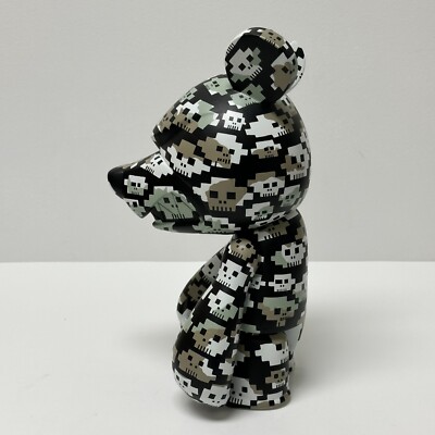 Knuckle Bear Qee Digital Skull Urban Assault Pattern 8