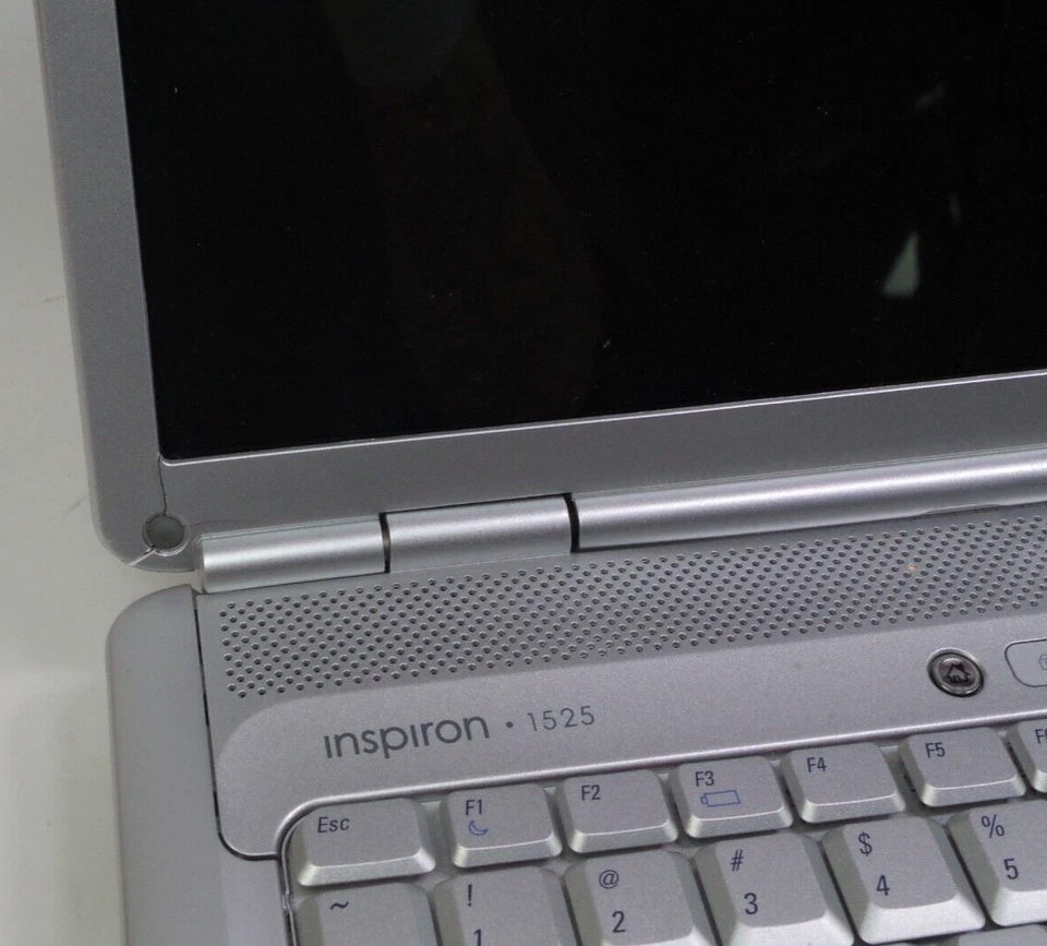 Dell Inspiron 1525 Intel Pentium 2,00 GHz 1 GB de RAM sin disco duro arranque al BIOS Foto 4 de 4