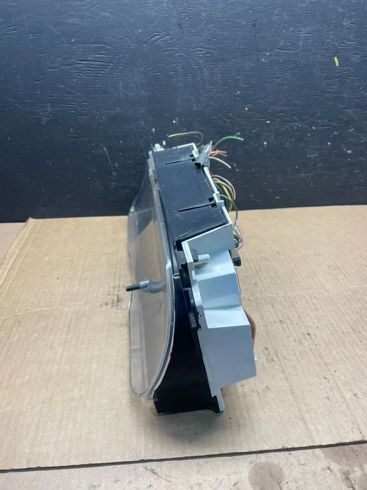 2001-2002 Ford Econoline E250 E350 Van Speedometer Instrument Cluster M4299 DG - Image 2 of 4