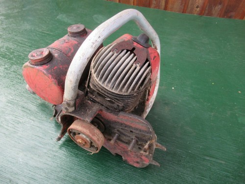 Vintage HOMELITE Chainsaw Chain Saw Has Log Spike - Picture 6 of 7