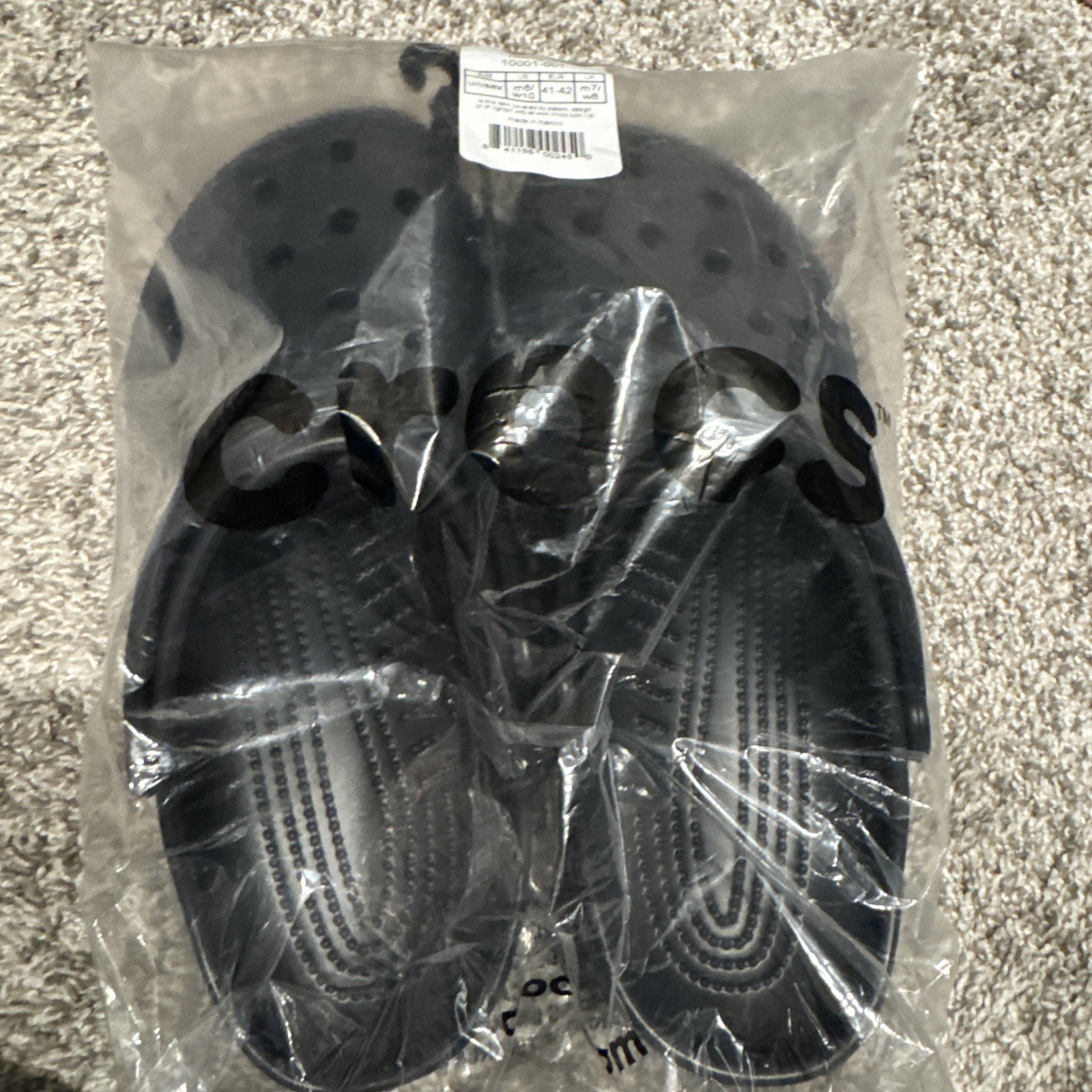 Crocs Unisex Classic Clog in Black and White Style 10001-001