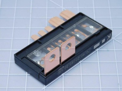 LOT OF 200 PEC S3220ATXX-XX RELAY FUSES PA6T-GF35 T124836