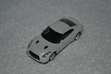 RMZ CITY COLLECTION MINIATURE GRAY NISSAN GT-R R35 DIE CAST CAR Pearl WHITE