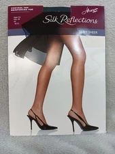 Hanes Silk Reflections Control Top Reinforced Toe Pantyhose 718  Wicking Cool
