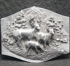 XG27110 NOS VINTAGE 1989 FAMILY OF DEER BUCK DOE NATURE ART BELT BUCKLE