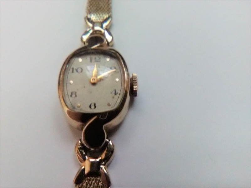ELGIN DE LUXE WOMANS 617 WRIST WATCH, 17 JEWELS, 10K GOLD FILLED, USA, VINTAGE