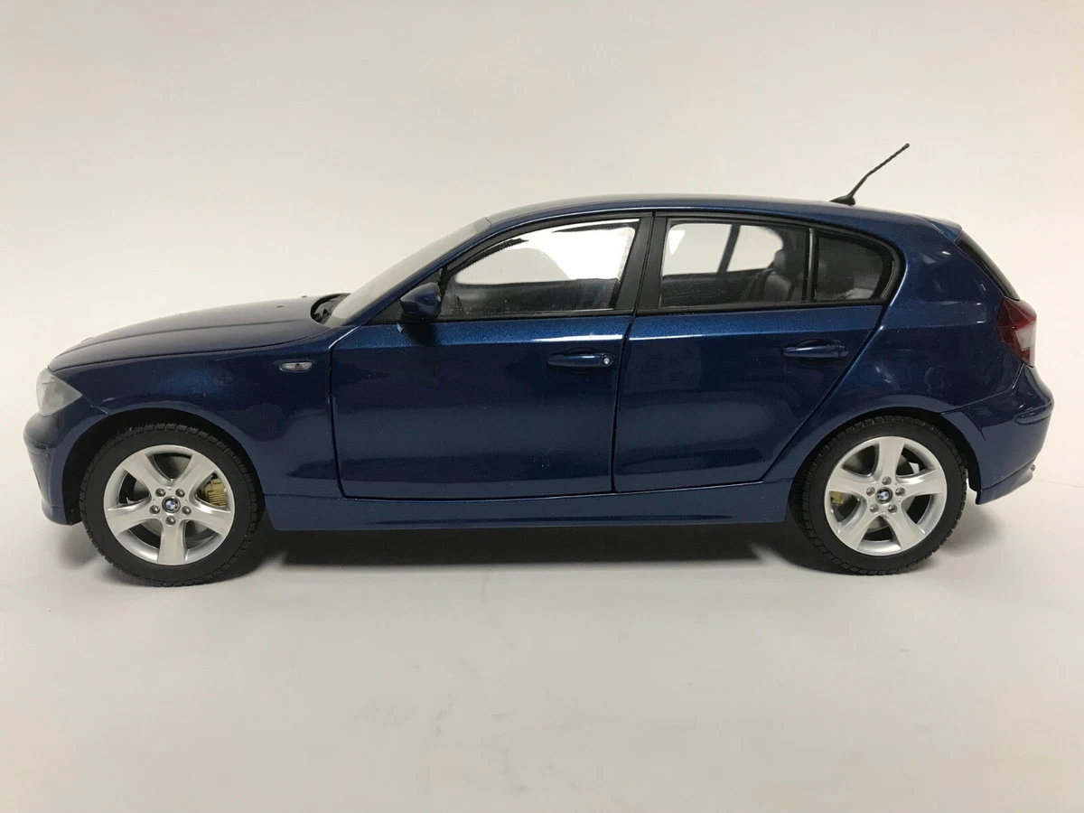 KYOSHO 1:18 BMW 1 SERIES 120i HATCHBACK DIECAST DEALER CAR MODEL