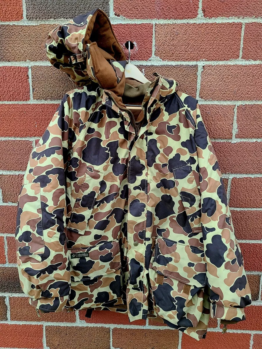 Vintage Columbia Duck Camo 3 in 1 Hunting Jacket sz XL with game bag!