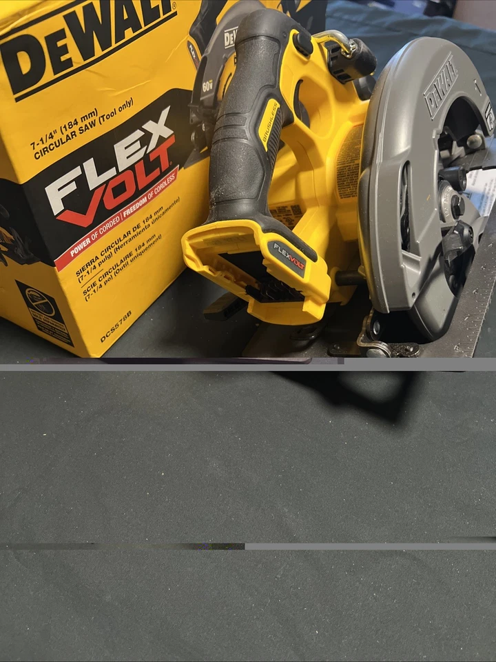 Dewalt DCS578B FlexVolt 60V 7-1/4" Brushless Cordless Circular Saw Not Working - Image 3 of 4