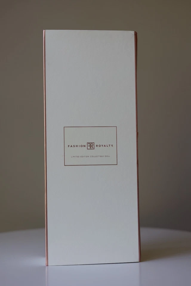 FASHION ROYALTY Kyori Sato KARMA - MIB 12" DOLL Integrity Toys - Imagen 4 de 4
