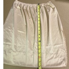 VTG Vanity Fair Slip Skirt S Beige Lace Trim Nylon Antron III Exclusive Chemise