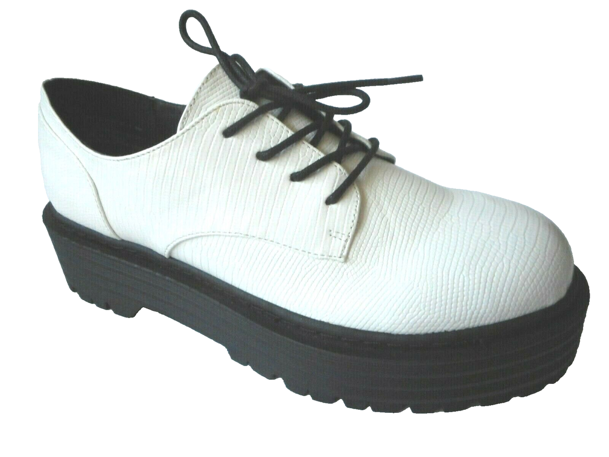 NEW MADDEN GIRL By STEVE MADDEN Size 8 White Lace Up Platform 