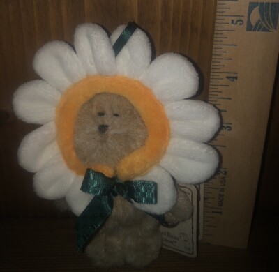 Boyds Bear Mini Peeker Daisy Costume Daisey Ornament NWT Rare Spring Summer