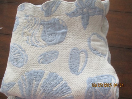 Copriletto smerlato MATELESSE conchiglia bianca blu con federe - Foto 5 di 5