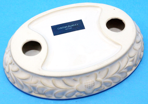 Cynthia Rowley Soap Dish Oval Beige Off White Embossed Floral Ceramic VTG - Picture 4 of 5
