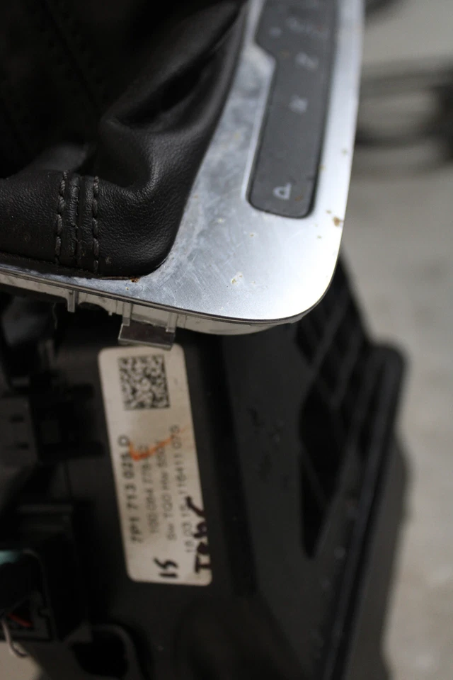 VW Touareg Gear Floor Transmission Shifter 7P1713025D Lifetime Warranty - Image 2 of 2