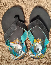 Boy's flip flops, skull/ black mix, size 4/5