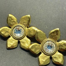 Yves Saint Laurent Earrings Flower Rhinestone Gold Fashion Jewelry Gold