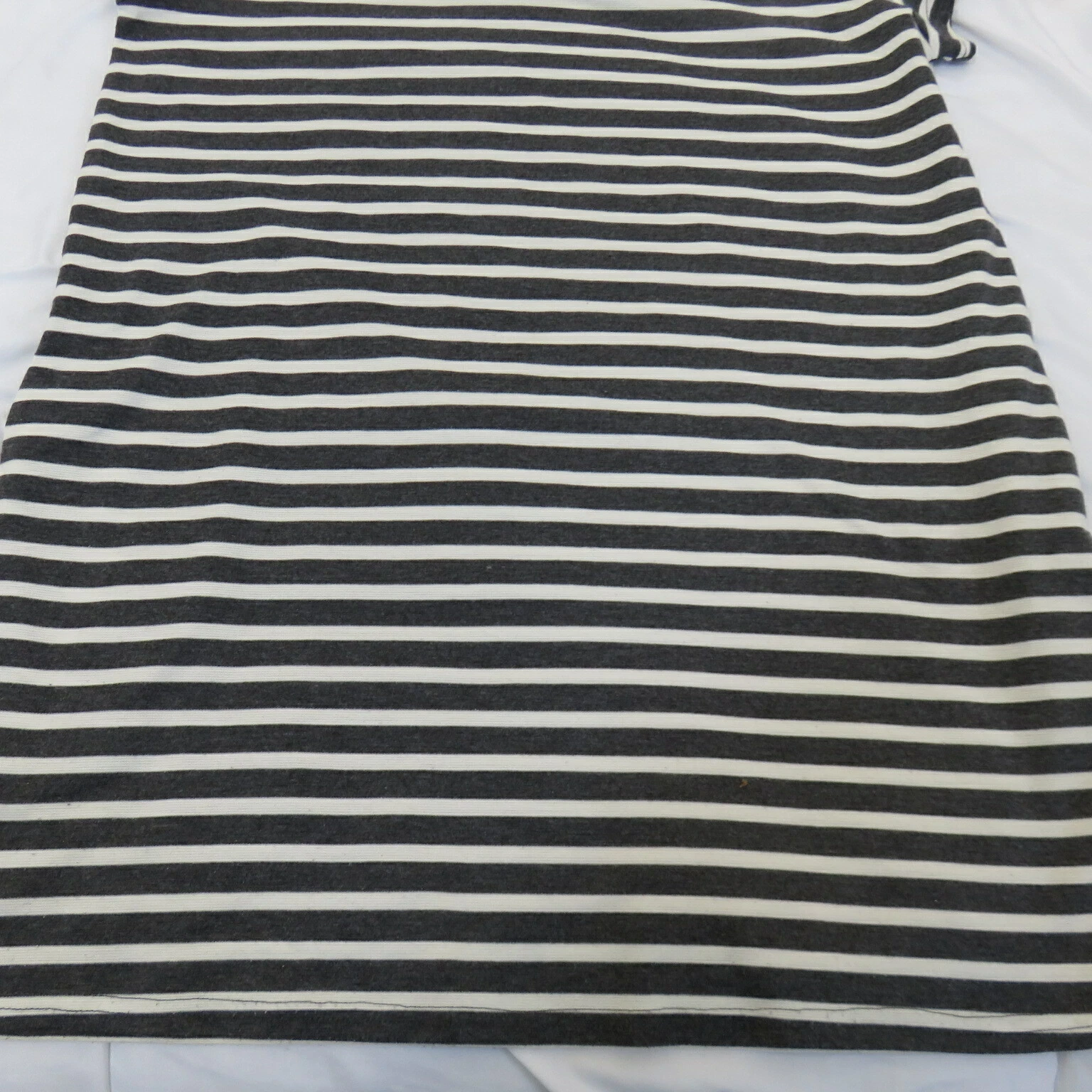 OFF WHITE ABITO CORTO IN JERSEY ELASTICIZZATO A RIGHE GRIGIO E BIANCO SPORCO MISGUIDED TUNICA LUNGA UK 12