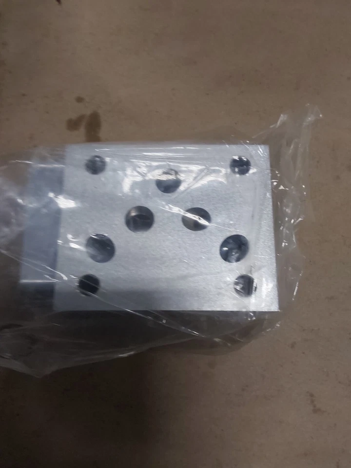 Coletor hidráulico Sun Hydraulics BBA 1KD4-AC NOVO E118 - Imagem 3 de 4