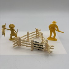 Rare VTG Indian Cowboy 2.5" Plastics Figures 6 Pc Lot Yellow Kids Play Toy