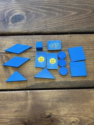 KOSMOS DROP IT Strategy Board Game Replacement Parts Pieces Blue Shapes Marker