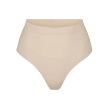 SKIMS seamless Sculpt Core Control Shaping Thong Sand Beige Size S/M NEW