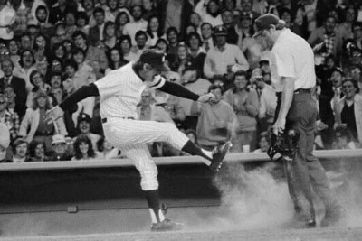 Billy Martin Kicking The Dirt Schwarzweiß 4x6 Bild