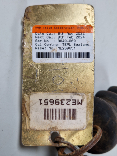 Newbow Tyre Pressure Gauge 0-260PSI 0-18BAR M2604 motorsport aerospace aircraft - Picture 4 of 6