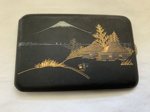 OLD MEIJI JAPANESE DAMASCENE KOMAI 24K CIGARETTE CASE SIGNED