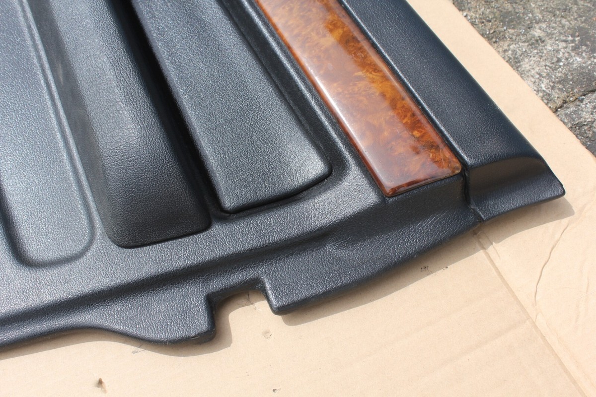 GENUINE BMW E34 BLACK LEATHER FRONT RIGHT DOOR PANEL LINING WITH 