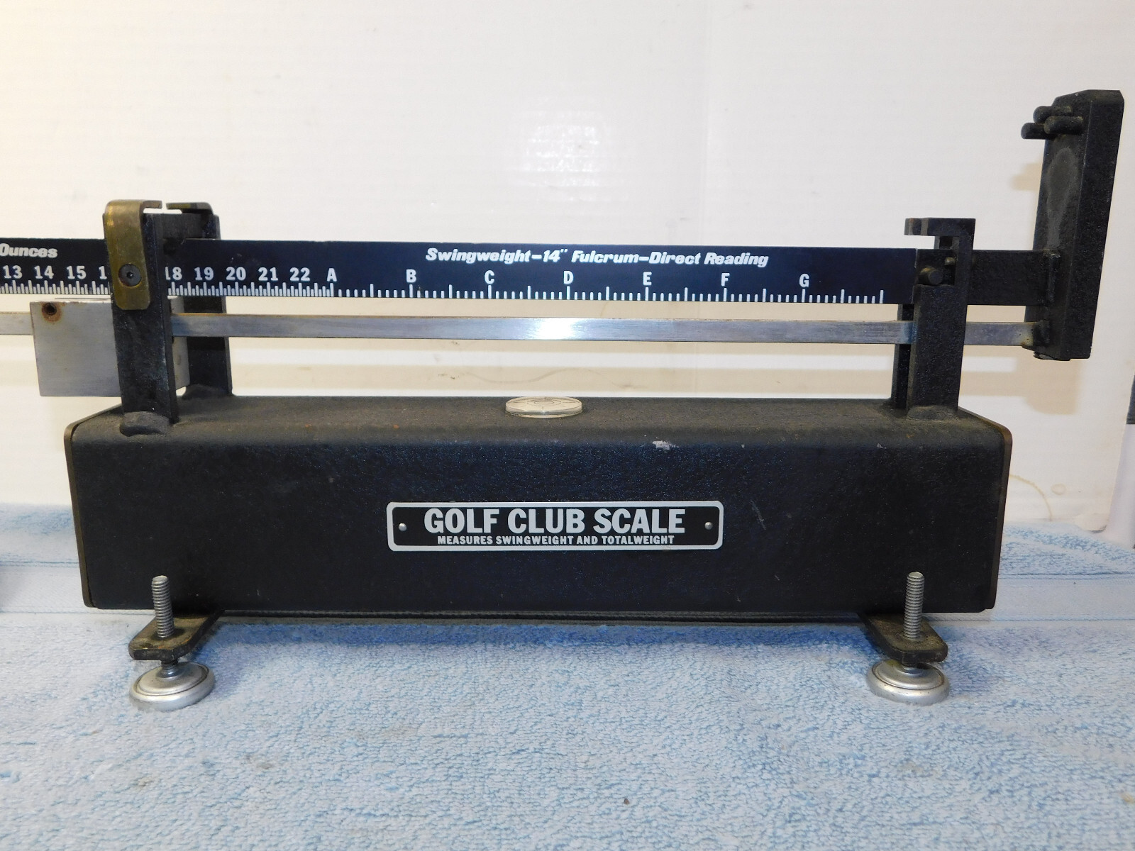 Golf Club Scale by Ralph Maltby Enterprises Measures Swingweight and