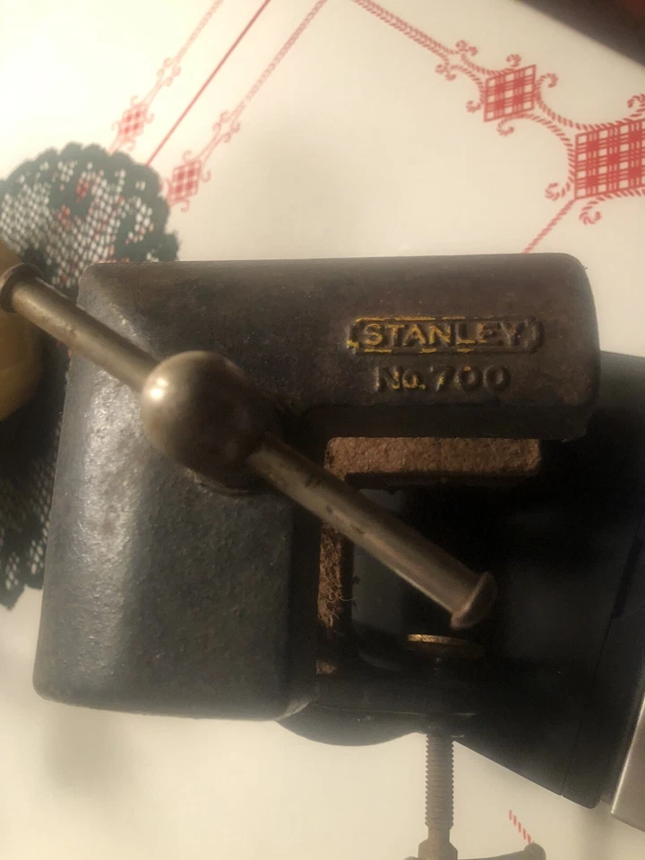 Винтажные тиски для деревообработки STANLEY NO 700 Сделано в США - Изображение 2 из 4