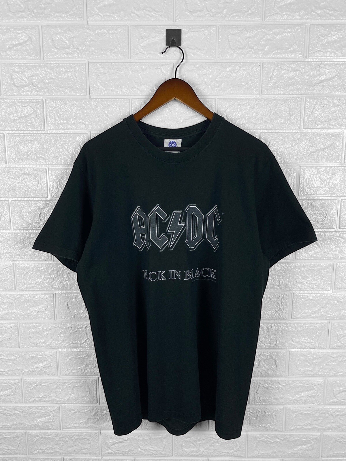 Vintage 2004 Starworld AC/DC Back in Black Rock Band T-Shirt  