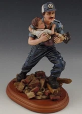 VANMARK JUST IN MEDICS OF VALOR FIGURINE L.E. 2/1668 NIB COA