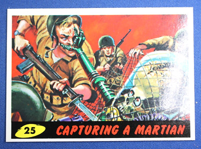 1994 Topps Mars Attacks Deluxe Reissue #25 ''Capturing a Martian'' - NrMt-Mt