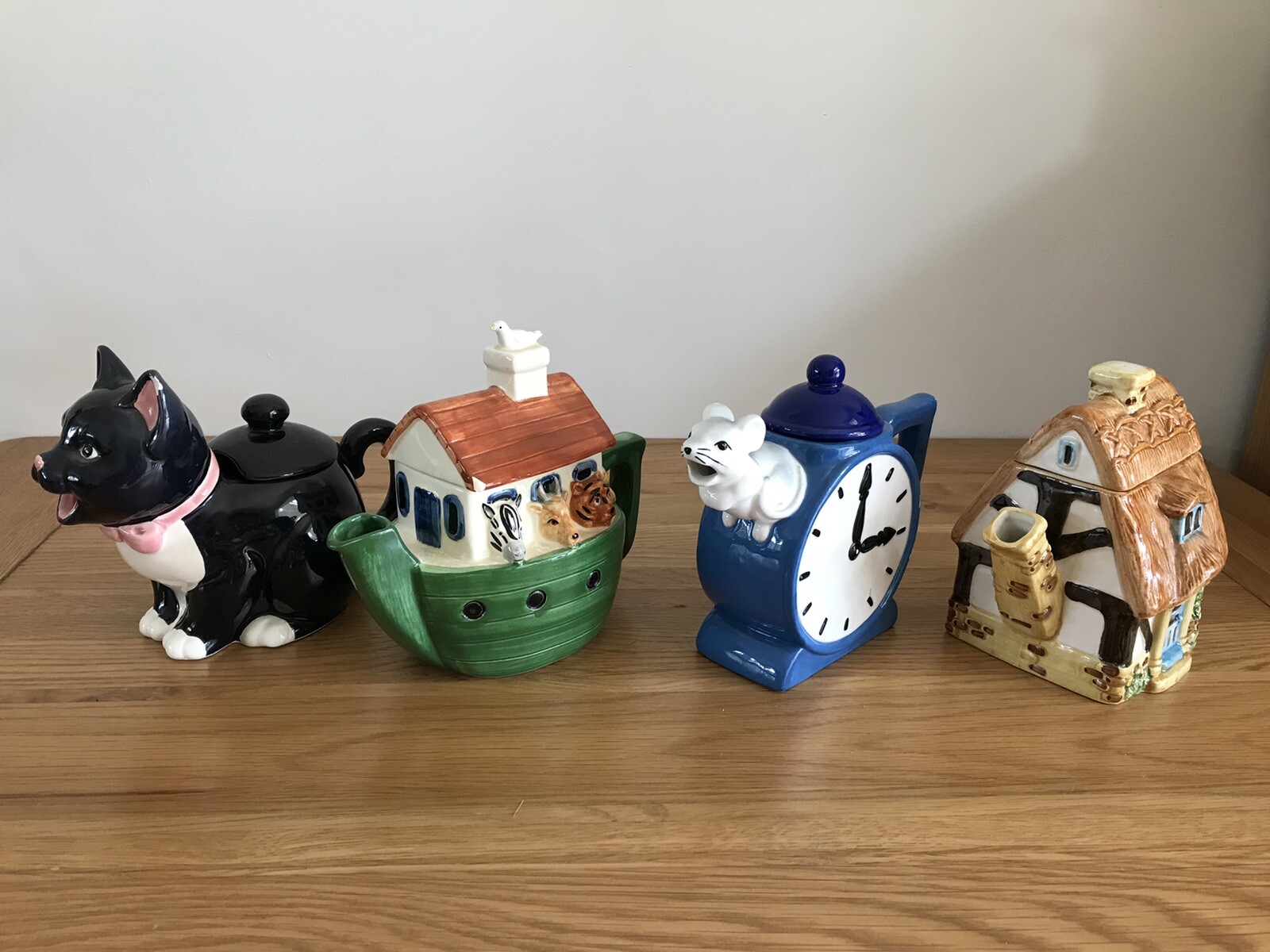 Complete Set of 12 Vintage Danbury Mint Pots of Fun Teapots and Booklet