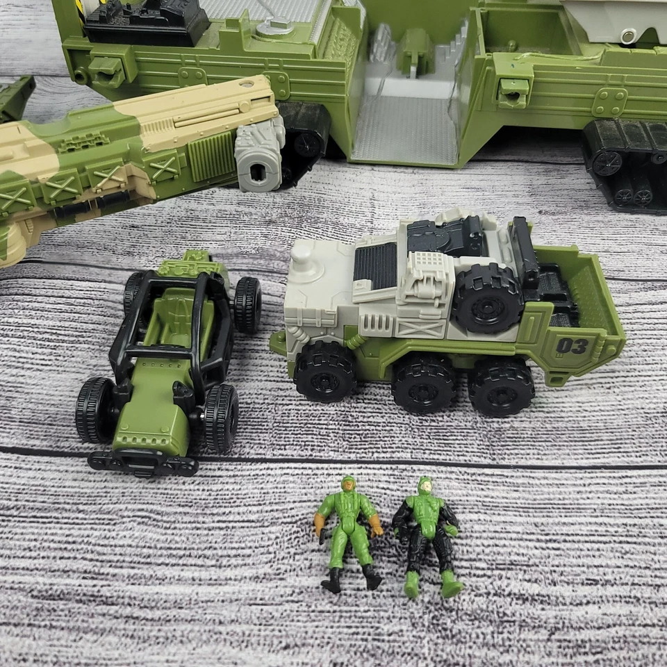 1998 Matchbox Mission Bravo Armoured Cruiser & Phantom Fortress (Incomplete) - Image 2 of 4