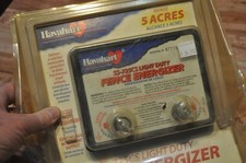 Havahart SS-725CS Light Duty Fence Energizer for 5-Acre Range