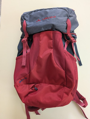 Vaude Brenta 24 Hiking Backpack w/ Cover - FREE SHIPPING