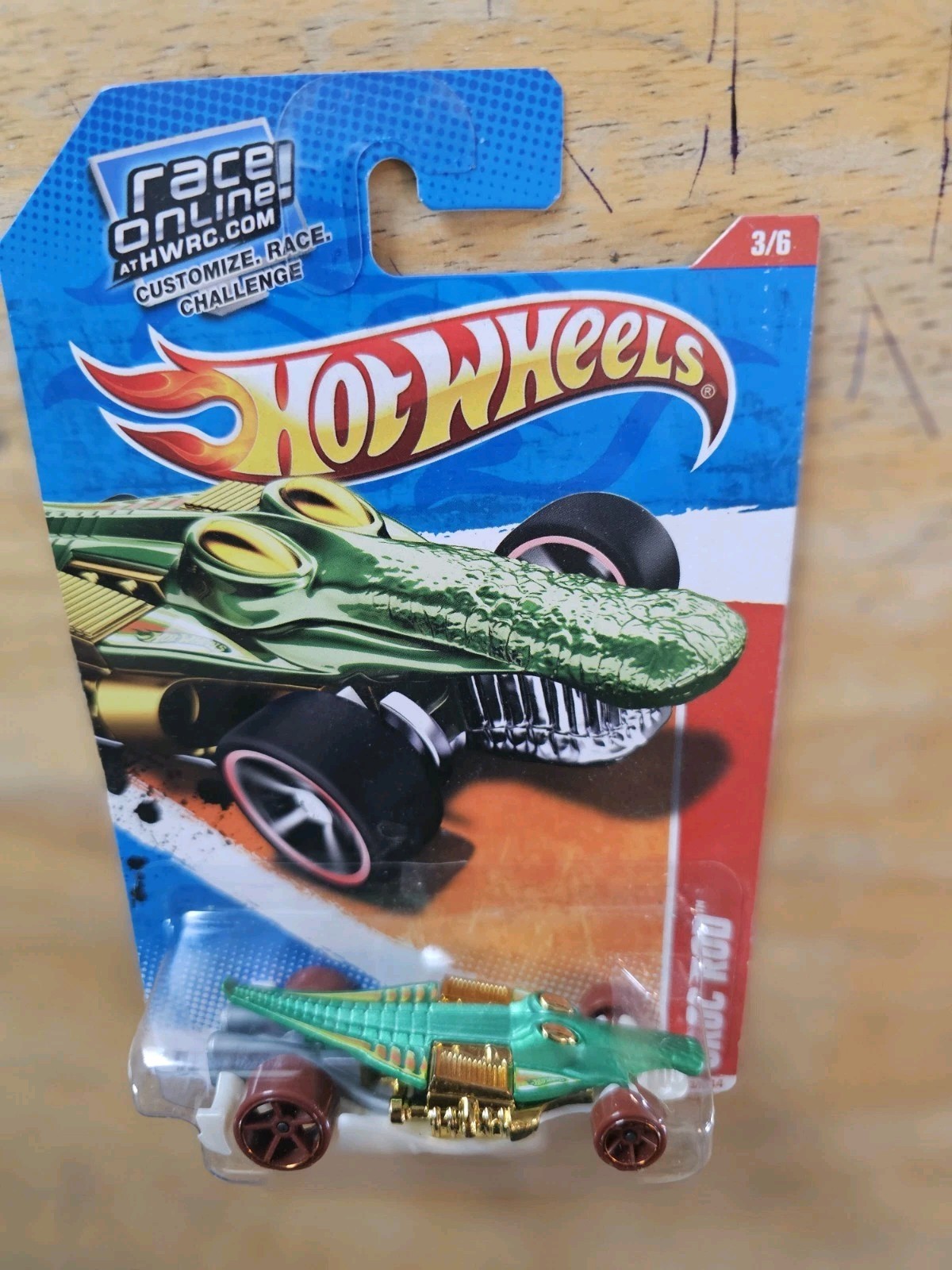 Hot Wheels Croc Rod, Green; 2011 Thrill Racers-Jungle Series 3/6