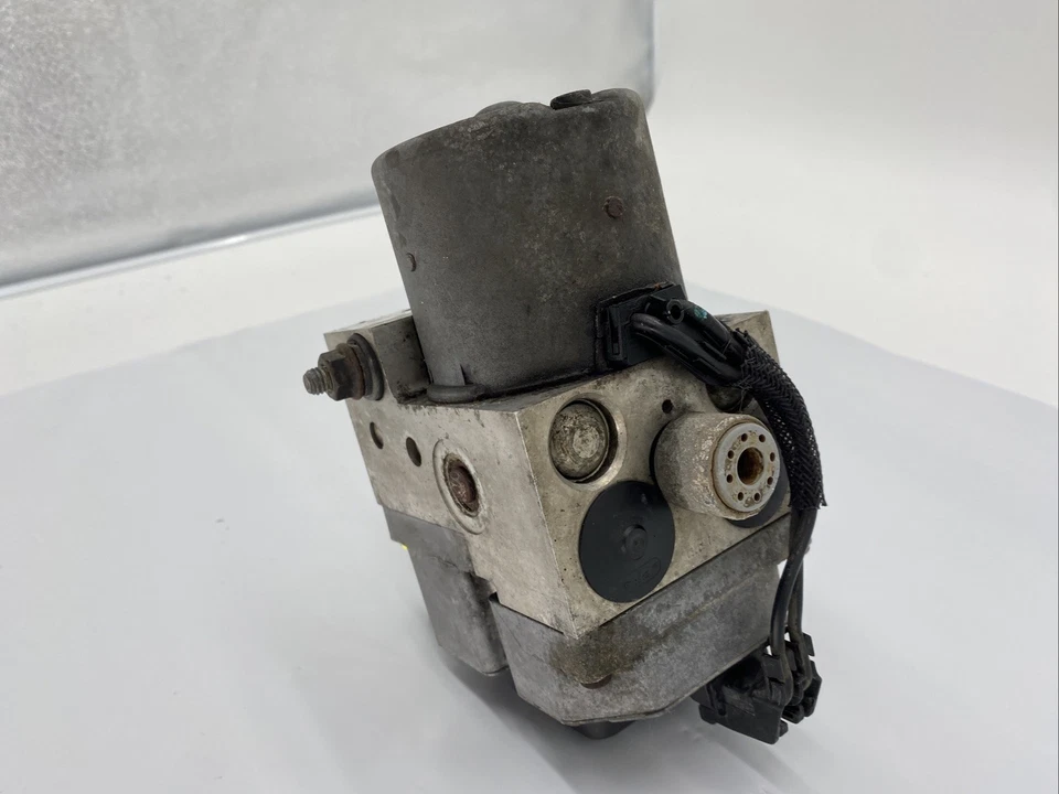 2000 Buick Park Avenue ABS Antilock Brake System OEM 25705265 - Image 2 of 4