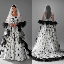 Vintage A-Line Wedding Dress Square Neck Sleeveless Black Lace Print Bridal Gown