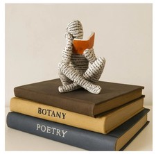 Resin Thinker Figurine Orange Book Minimalist Reader Sculpture shelf Ornament