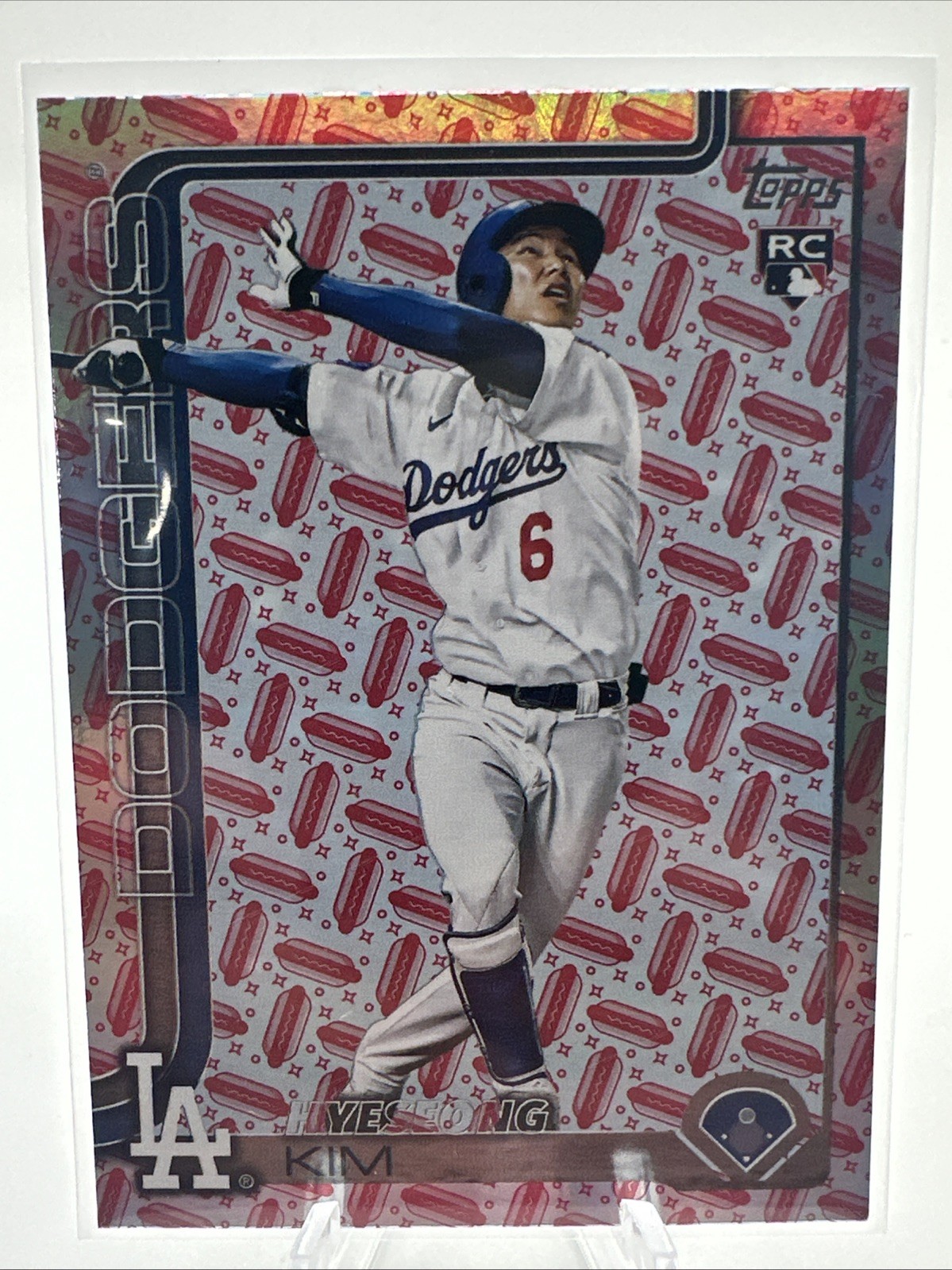 2025 Topps Series 2 Hyeseong Kim Holiday Variation - Hot Dog 43/99 RC