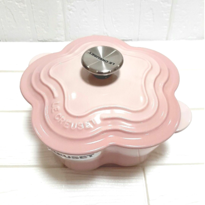 【新品未使用】LE CREUSET フラワーココット　20cm Le Creuset Cocotte Fleur Flower 20cm Shell Pink - Japan | eBay