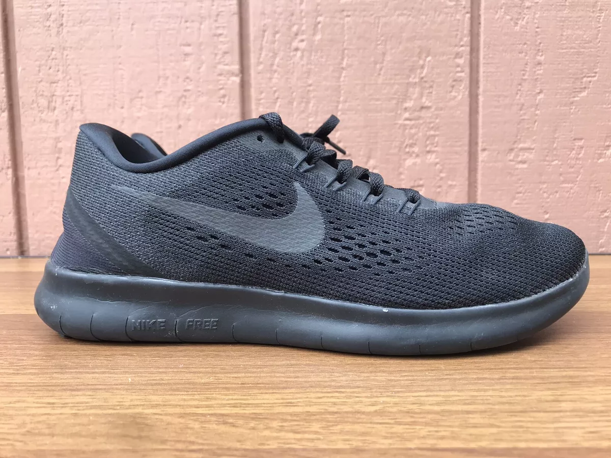 Nike women's all black training deals shoes